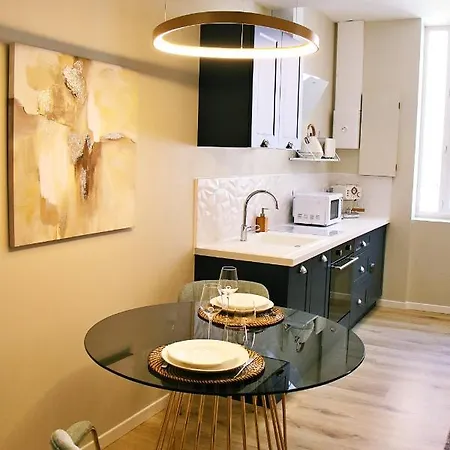 Luxueux Avec Jacuzzi Privatif Apartment Roanne
